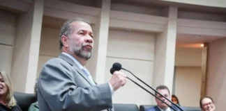 Oposição cobra exoneração de Lupi: ‘Quem se cala diante do crime, consente’