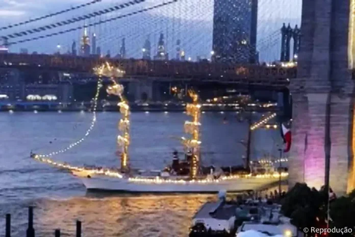 Navio-Escola-Veleiro-Cuauhtemoc