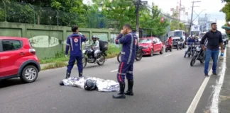 Militar da FAB morre em acidente envolvendo carretas na Efigênio Salles