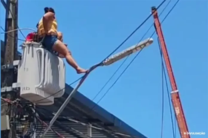 mulher-surto-psicotico-jorge-teixeira-divulgacao