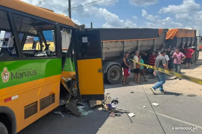 acidente-amarelinho-cacamba-nova-cidade-reproducao