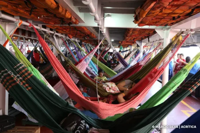 redes-em-embarcacao_marcio-silva-acritica