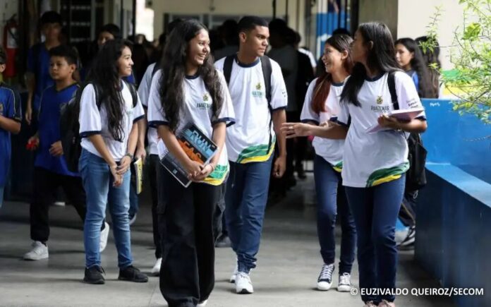 alunos-da-rede-estadual-euzivaldo-queiroz-secom