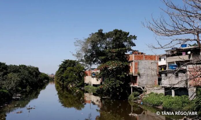 comunidade-rio-de-janeiro_tania-rego-abr