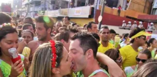 Cuidados com a “doença do beijo” no Carnaval: sintomas e prevenção