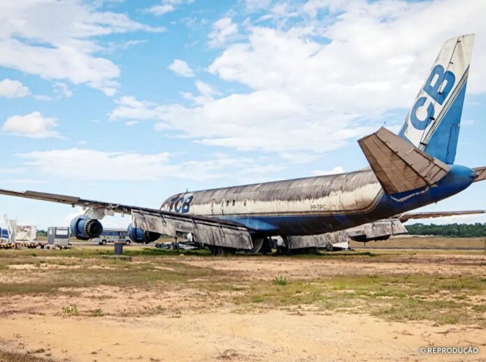 douglas-dc-8-tcb-aeroporto-eduardo-gomes-manaus_reproducao