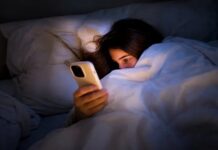 Cinco sinais de que o uso do celular pode estar excessivo